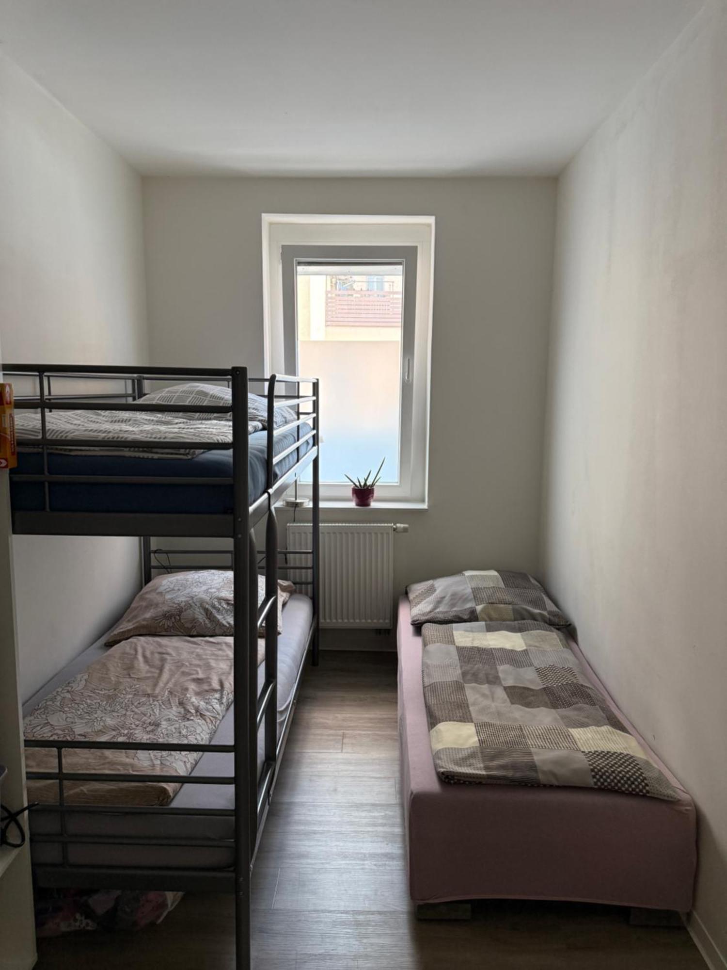 Zentral Gelegene Wohnung ニュルンベルク エクステリア 写真